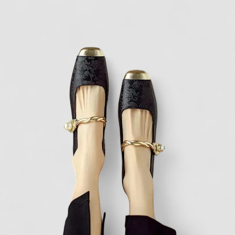 Anika Signature Flat Shoes | Women's Footwear