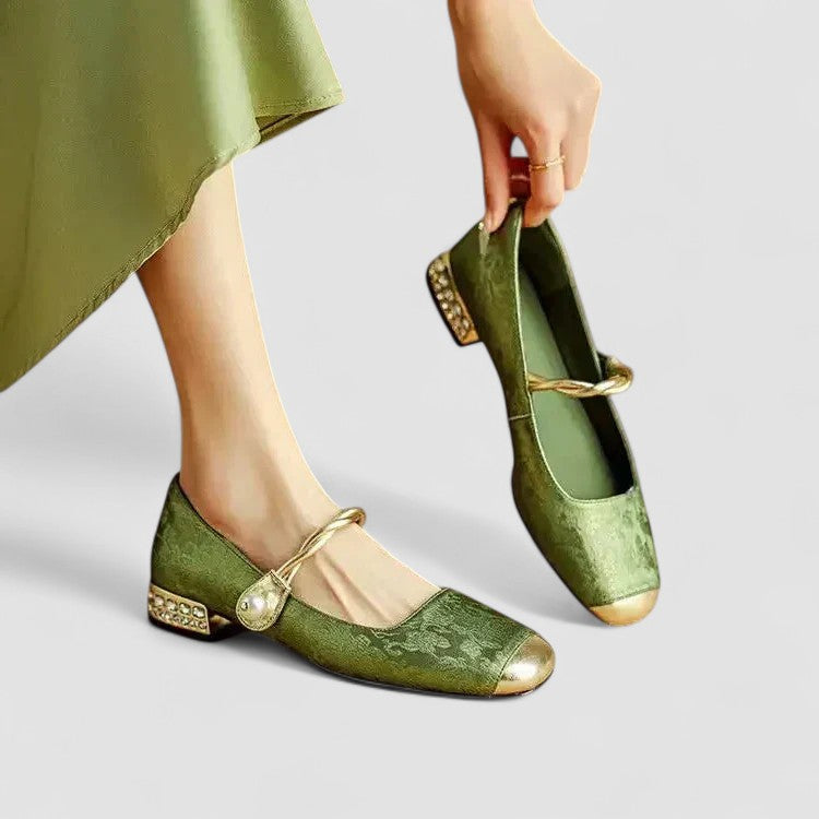 Anika Signature Flat Shoes | Women's Footwear